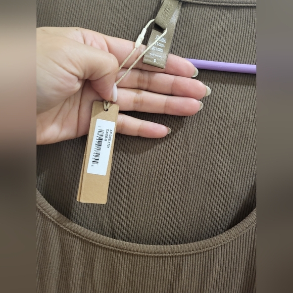 1. NWT SKIMS SOFT LOUNGE LONG SLEEVE DRESS IN OXIDE SIZE SMALL - Picture 8 of 8